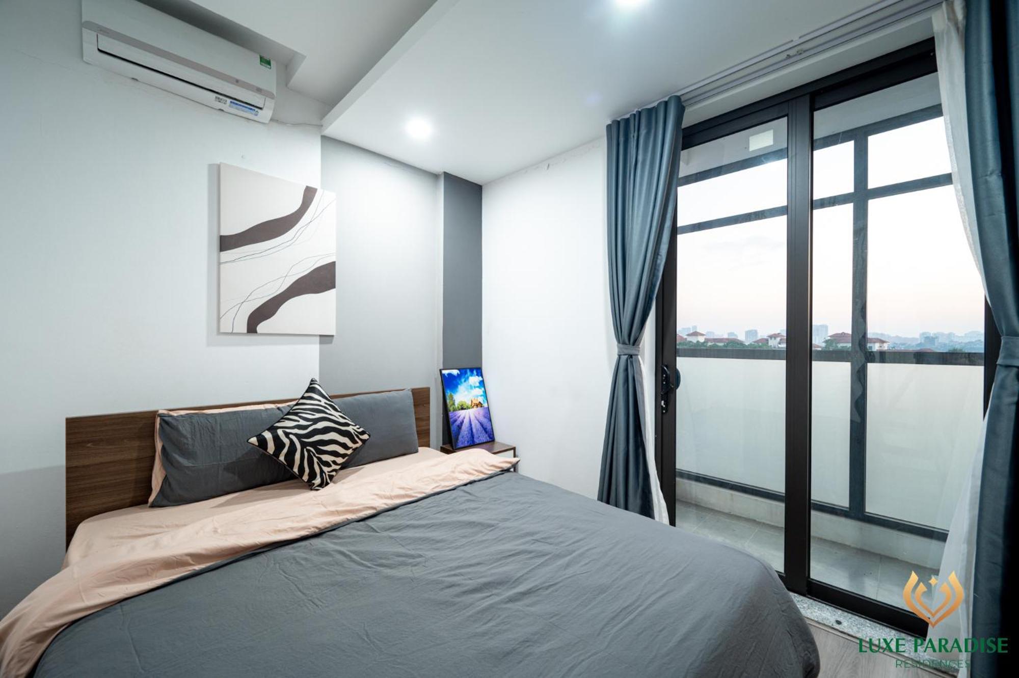 Luxe Paradise Residence 76 To Ngoc Van Hanoi Esterno foto