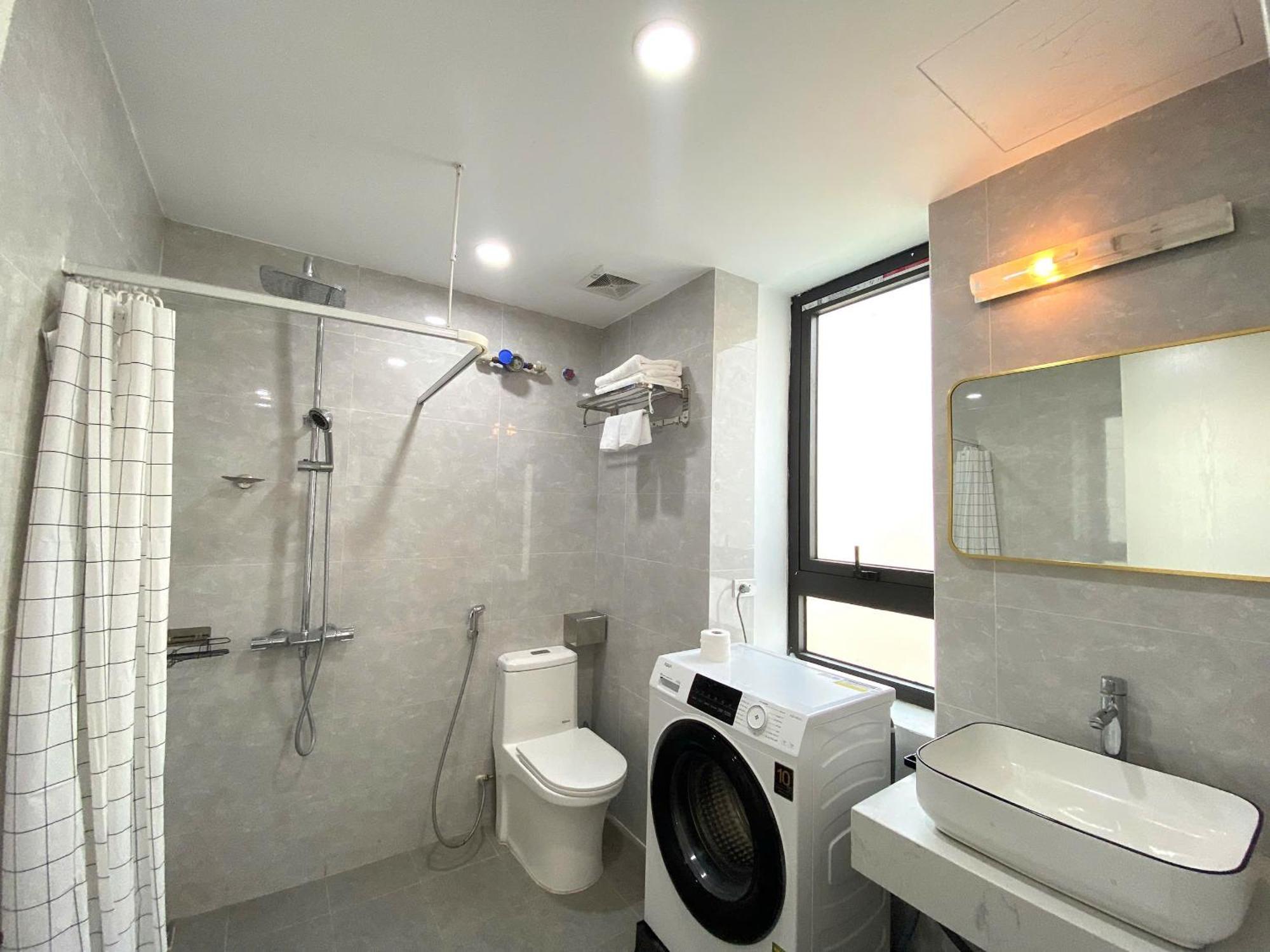 Luxe Paradise Residence 76 To Ngoc Van Hanoi Esterno foto
